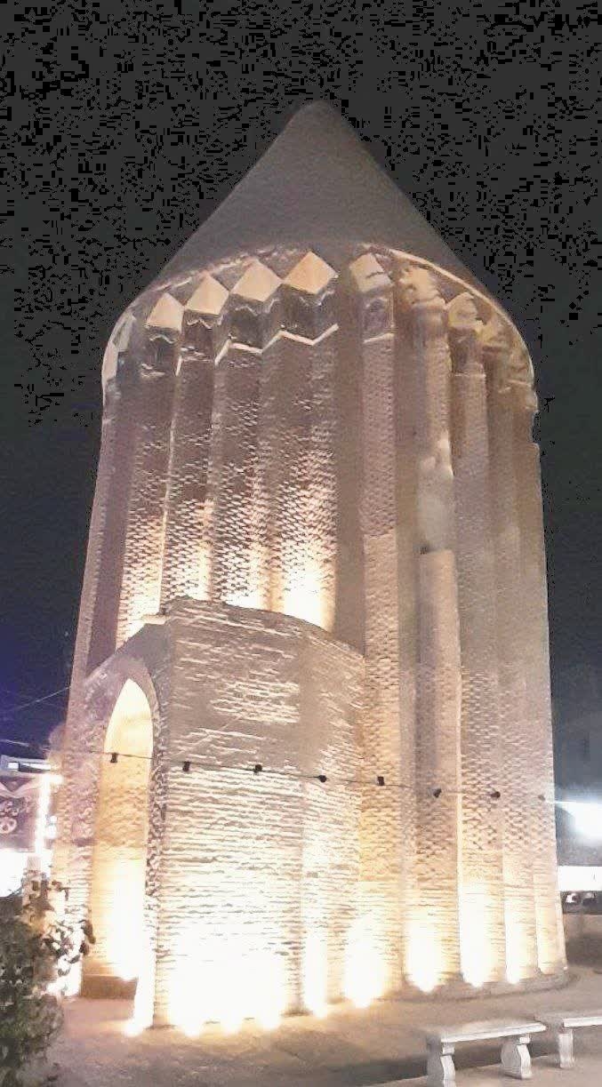 نورپردازی بنای تاریخی برج مقبره علاءالدوله شهر ورامین تکمیل شد