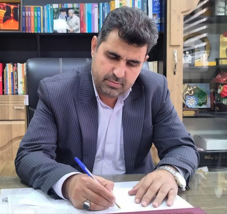 پیام تبریک روح اله فراهانی، مدیر آموزش و پرورش شهرستان قرچک به مناسبت فرارسیدن هفته معلم