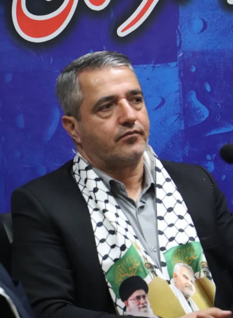 مراسم تکریم از پدران شهدای والامقام شهرستان با حضور فرماندار قرچک برگزار شد