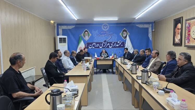 بخشدار مرکزی ورامین از رؤسای شوراهای اسلامی روستاها تقدیر کرد