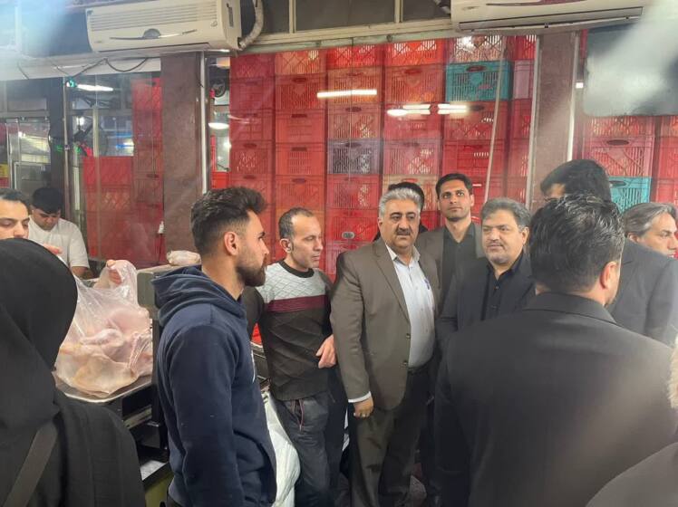 فروشگاه‌ها و مراکز عرضه کالاهای تنظیم بازار و میوه شهرستان قرچک توسط مدیرکل دفتر مدیریت عملکرد ، اداره بازرسی ، امور حقوقی و ارتباطات مردمی استانداری تهران مورد بازرسی قرار گرفت 