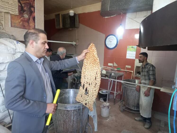 آغاز بازدید بازرسان تعزیرات حکومتی و بخشداری مرکزی از نانوایی ها / با متخلفان برخورد خواهد شد