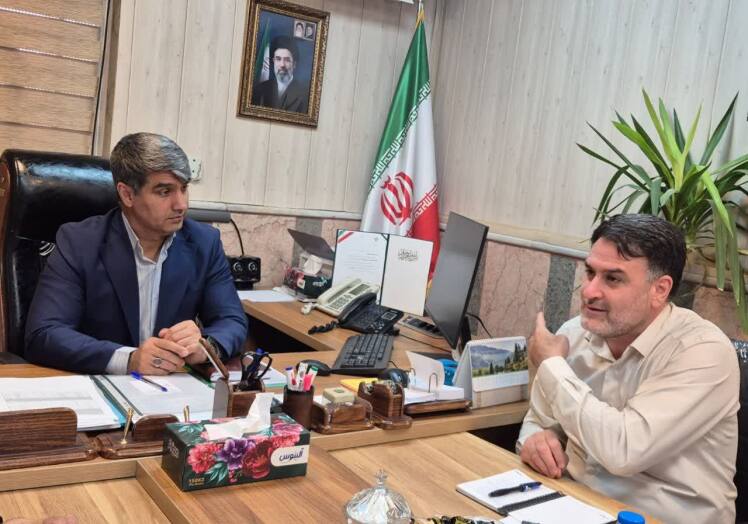 هم‌افزایی برای ارتقای حمل‌ونقل روستایی؛ نشست مشترک بخشدار مرکزی قرچک با رئیس سازمان حمل‌ونقل بار و مسافر و دهیاران