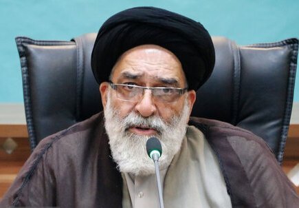 برنامه های ملی و دینی متعلق به شخص و یا جناح خاصی نیست