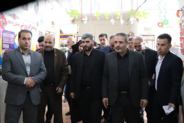 بازدید از مدارس بهار آزادی و ۱۲ کلاسه استثنایی شهرستان قرچک در جهت تسریع پروژه‌های آموزشی توسط معاون وزیر آموزش و پرورش