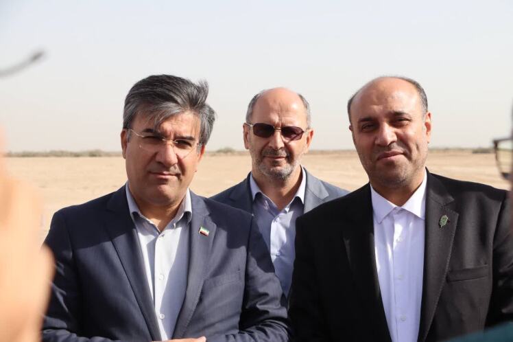 اجرای پروژههای ۵۰۰ مگاواتی خورشیدی در ورامین