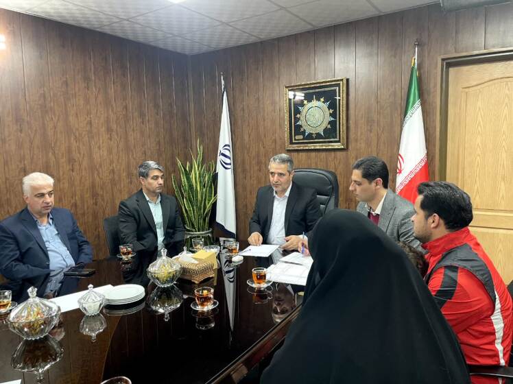 ملاقات مردمی فرماندار و بخشدار مرکزی شهرستان قرچک با مراجعه ۱۸ نفر از شهروندان برگزار شد