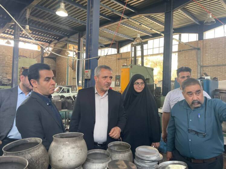 پیگیری میدانی فرماندار قرچک برای رفع موانع تولید در بازدید از سه واحد صنعتی شهرستان