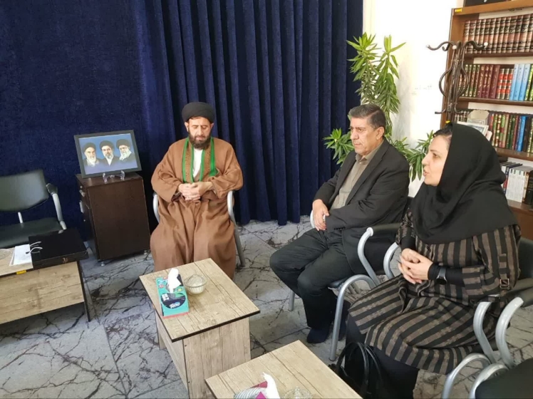 دیدارمدیر شبکه بهداشت ودرمان ومعاونین با امام جمعه شهرستان قرچک ️