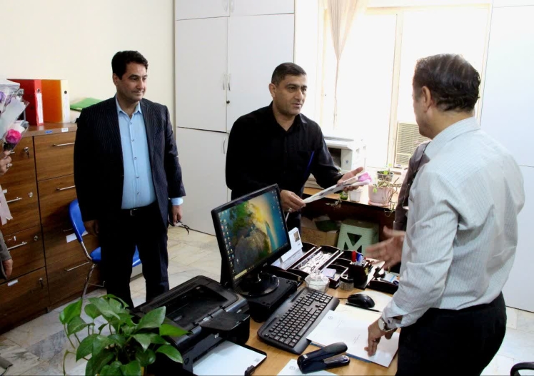 فرماندار پیشوا از کارکنان اداره بهزیستی و تأمین اجتماعی شهرستان تقدیر کرد