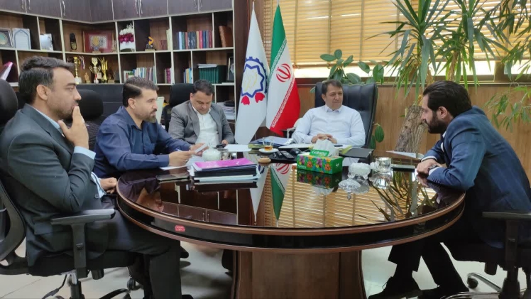 حضور سرمایه گذاران موجب توسعه شهر و بهبود خدمات به شهروندان می شود