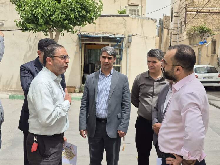 عزم جدی بخشدار مرکزی برای تحول عمرانی در قشلاق دوم / از نظارت بر آسفالت معابر تا ساماندهی ایستگاه تاکسی ‌