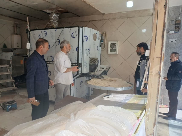 بازدید گشت مشترک تنظیم بازار شهرستان قرچک در راستای بررسی و کنترل ثبات بازار