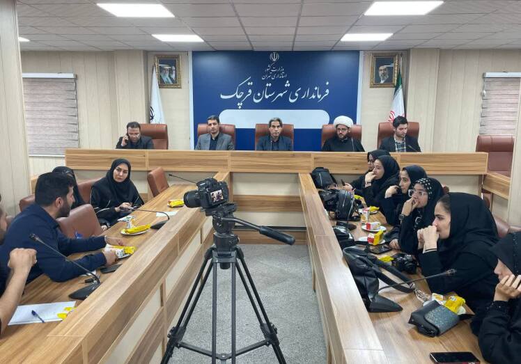 هم‌افزایی کمیته اطلاع‌رسانی قرچک برای پوشش آیین وداع و تشییع قائد شهید امت